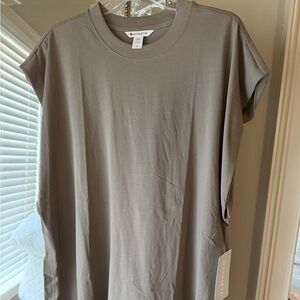 New with tags Athleta Dolman T-Shirt Large